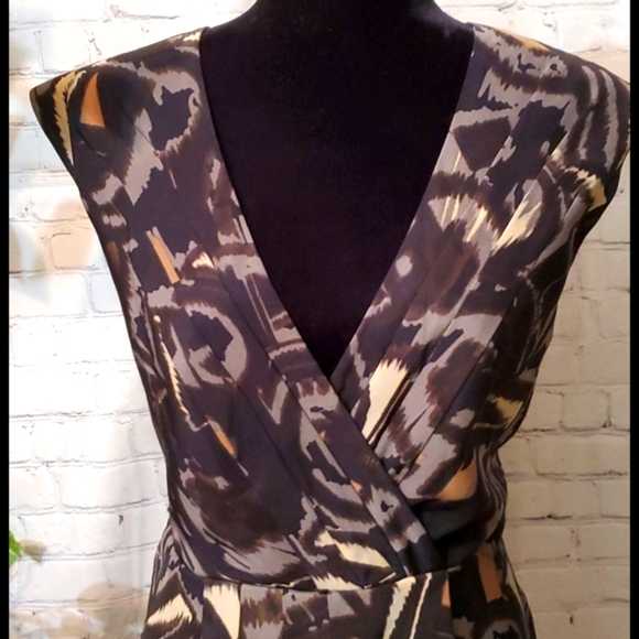 ABS Abstract Dress 14 - Picture 2 of 7